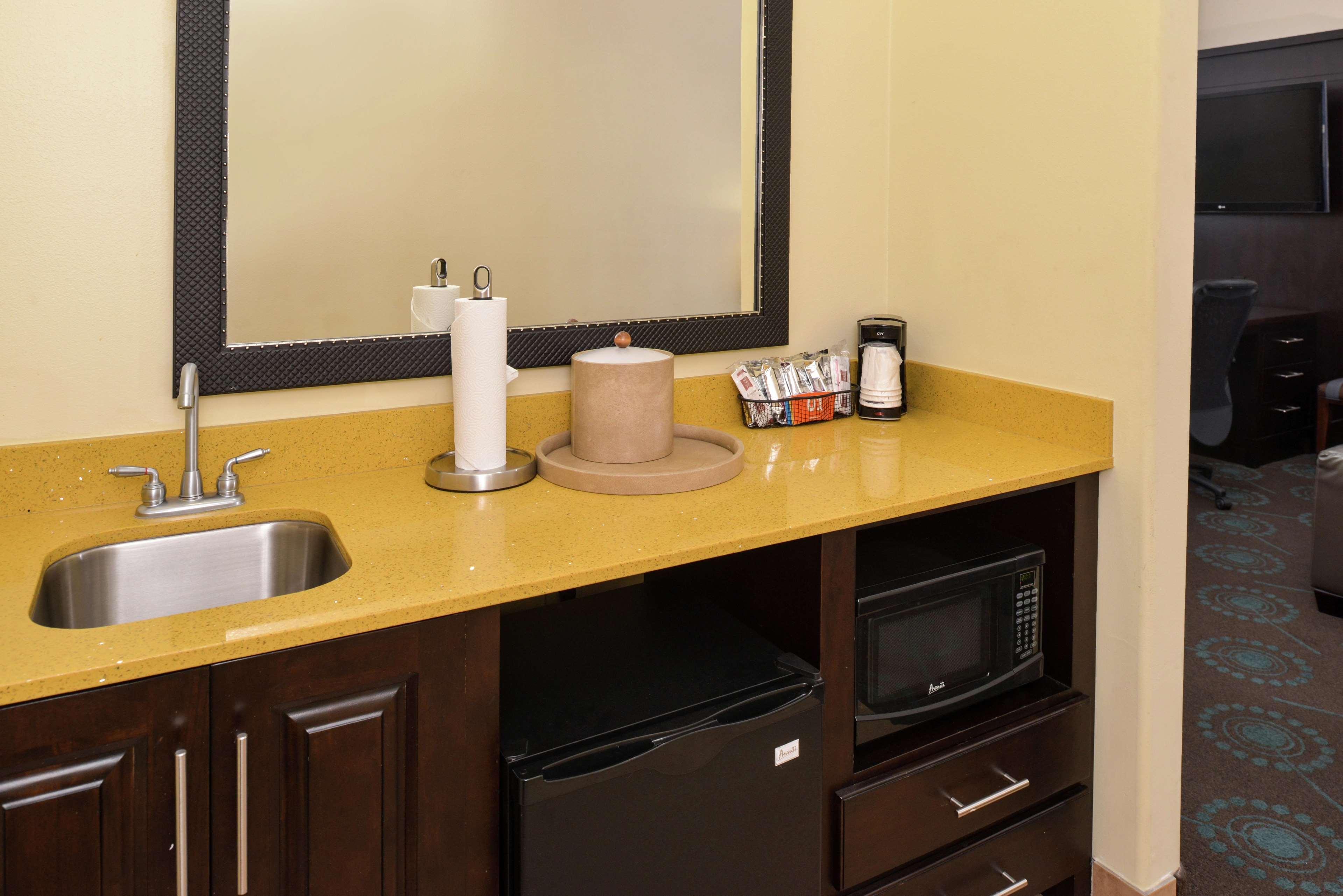 Hampton Inn Beeville מראה חיצוני תמונה