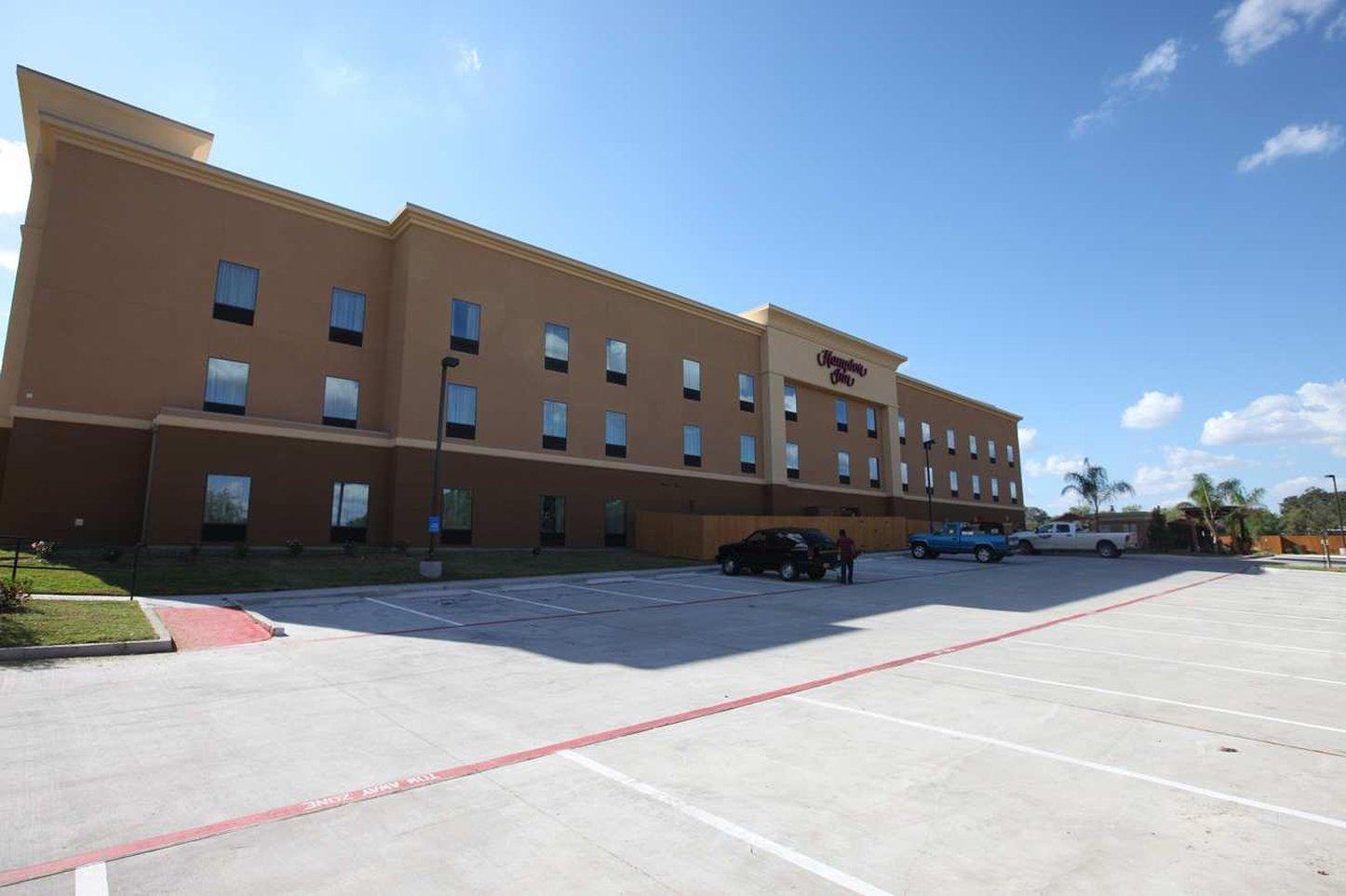 Hampton Inn Beeville מראה חיצוני תמונה