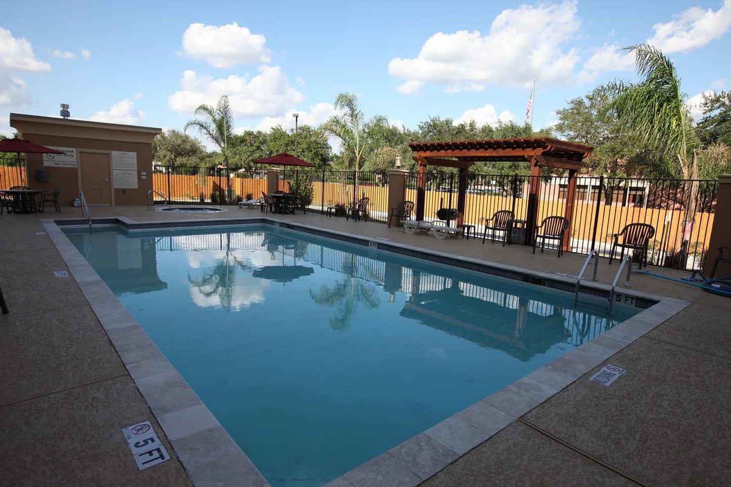 Hampton Inn Beeville מראה חיצוני תמונה